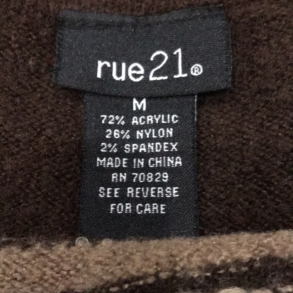 Rue 21 Nordic Snowflake Sweater - Picture 4 of 6